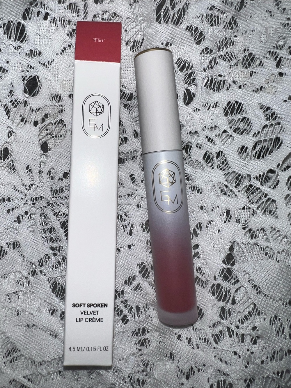 NEW EM COSMETICS LIP CRÈME IN FLIRT